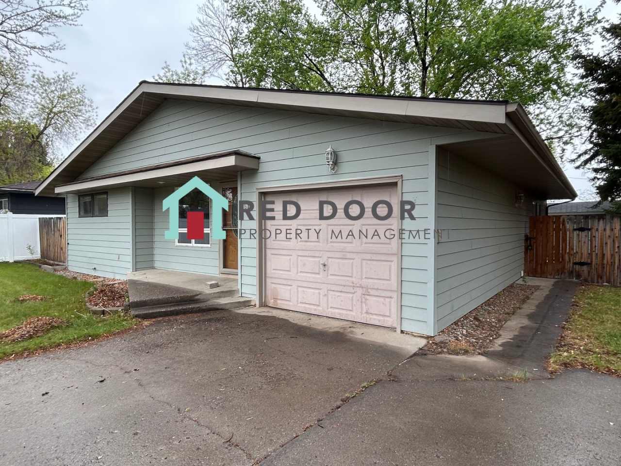 612 Alice Dr, Great Falls, MT 59405