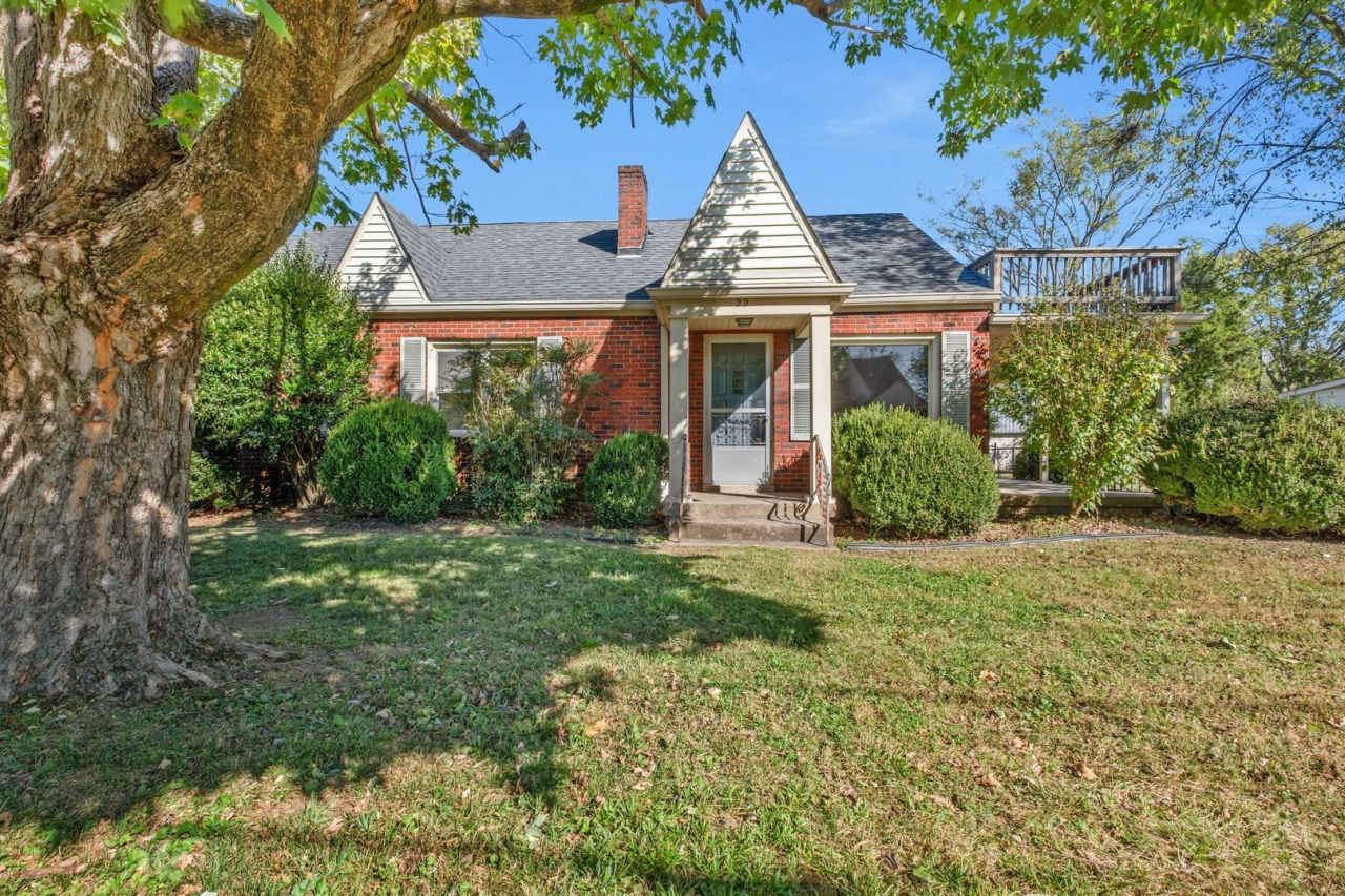 FOR LEASE- 4 bed, Single-Family home, walking distance to Cumberland University!