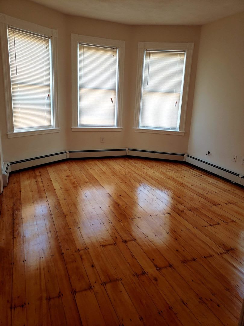 105 Calumet St #2B Boston MA 02120