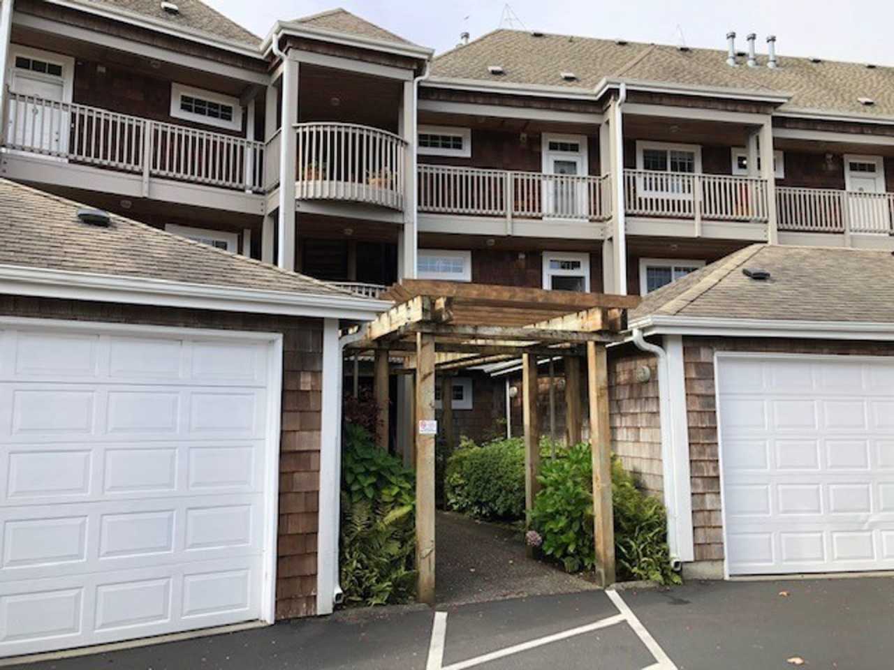 Riverfront Sandpiper Village Condo 2 Bedroom, 2 Baths!!