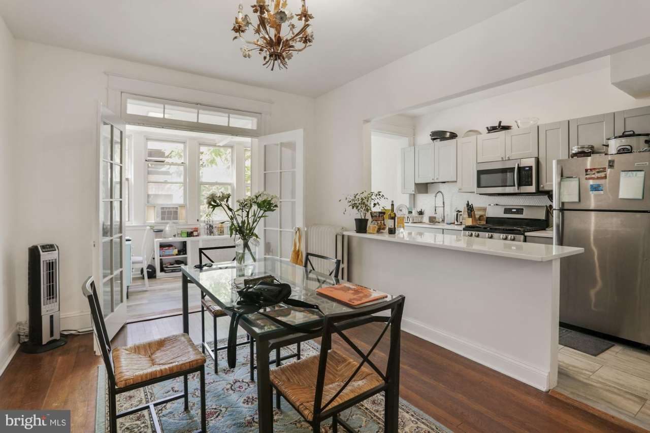 1006 QUEBEC Place NW