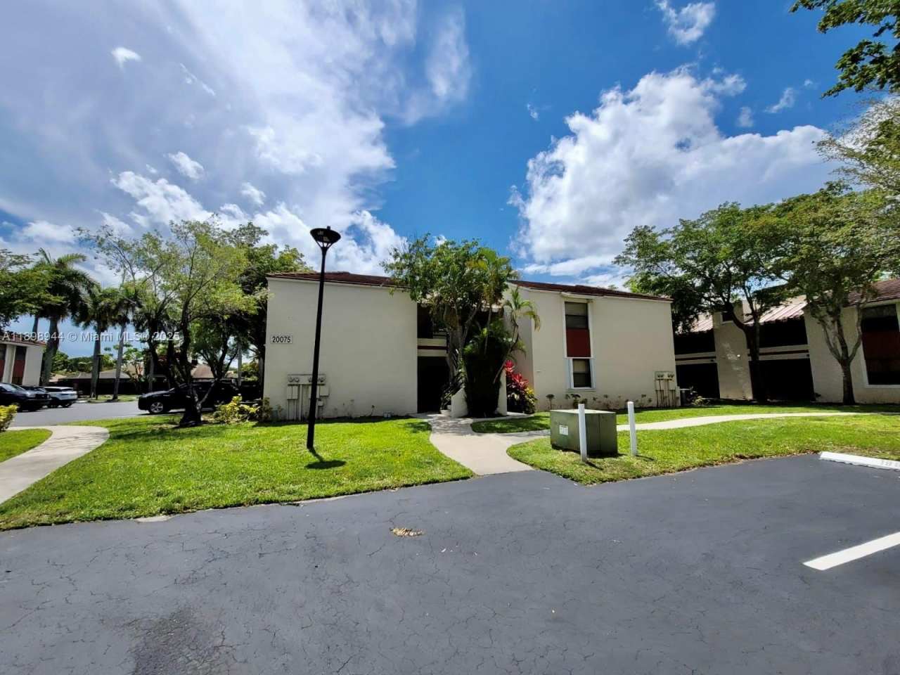 20075 NE 3rd Ct