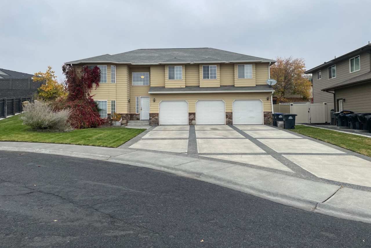 Large 4 Bedroom Home