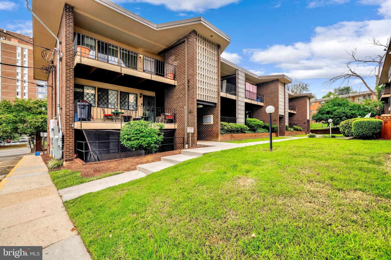 3904 STONE GATE Drive unit: A