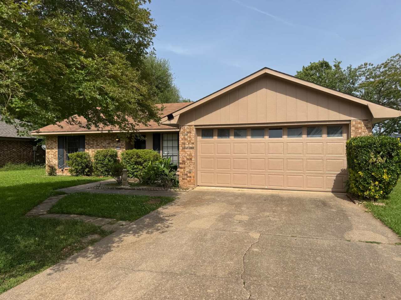 House for Lease - 4931 General Rusk