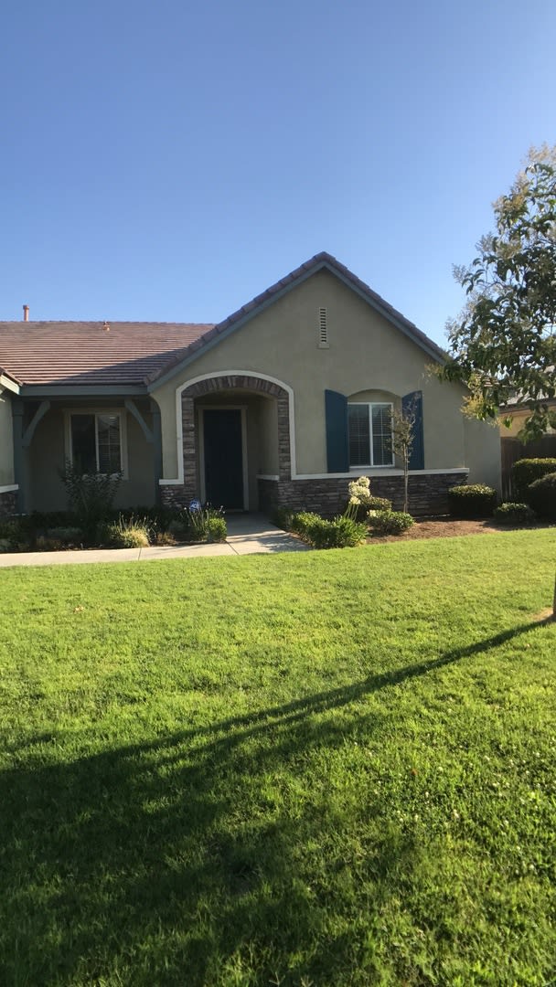 Gorgeous NW Home 4 Bed/3 Bath $2,775 Deposit  2,775 Rent