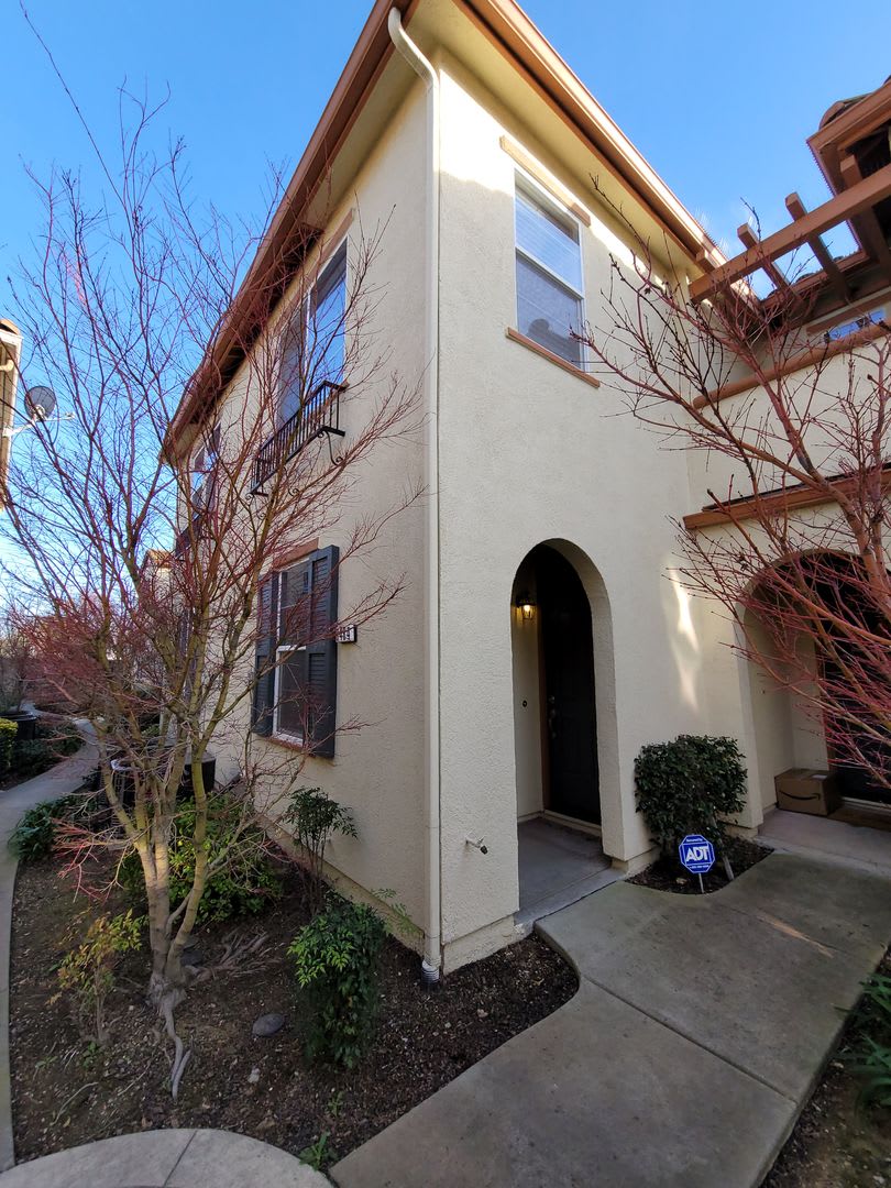 Elk Grove Condo