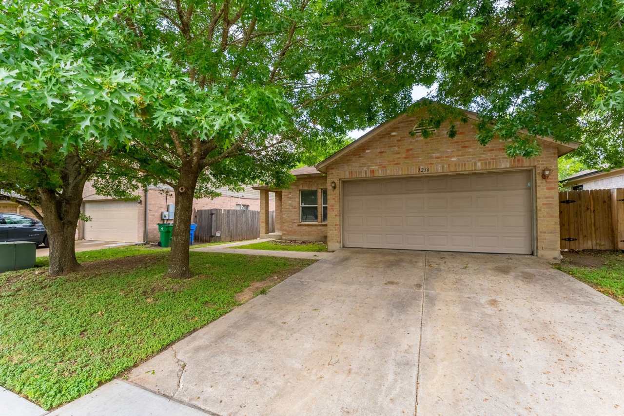 Must See 3 Bedroom, 2 Bathroom Single Story Pflugerville Home!