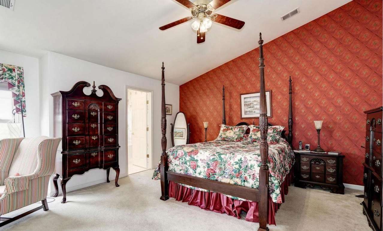 41875 Cinnabar Square