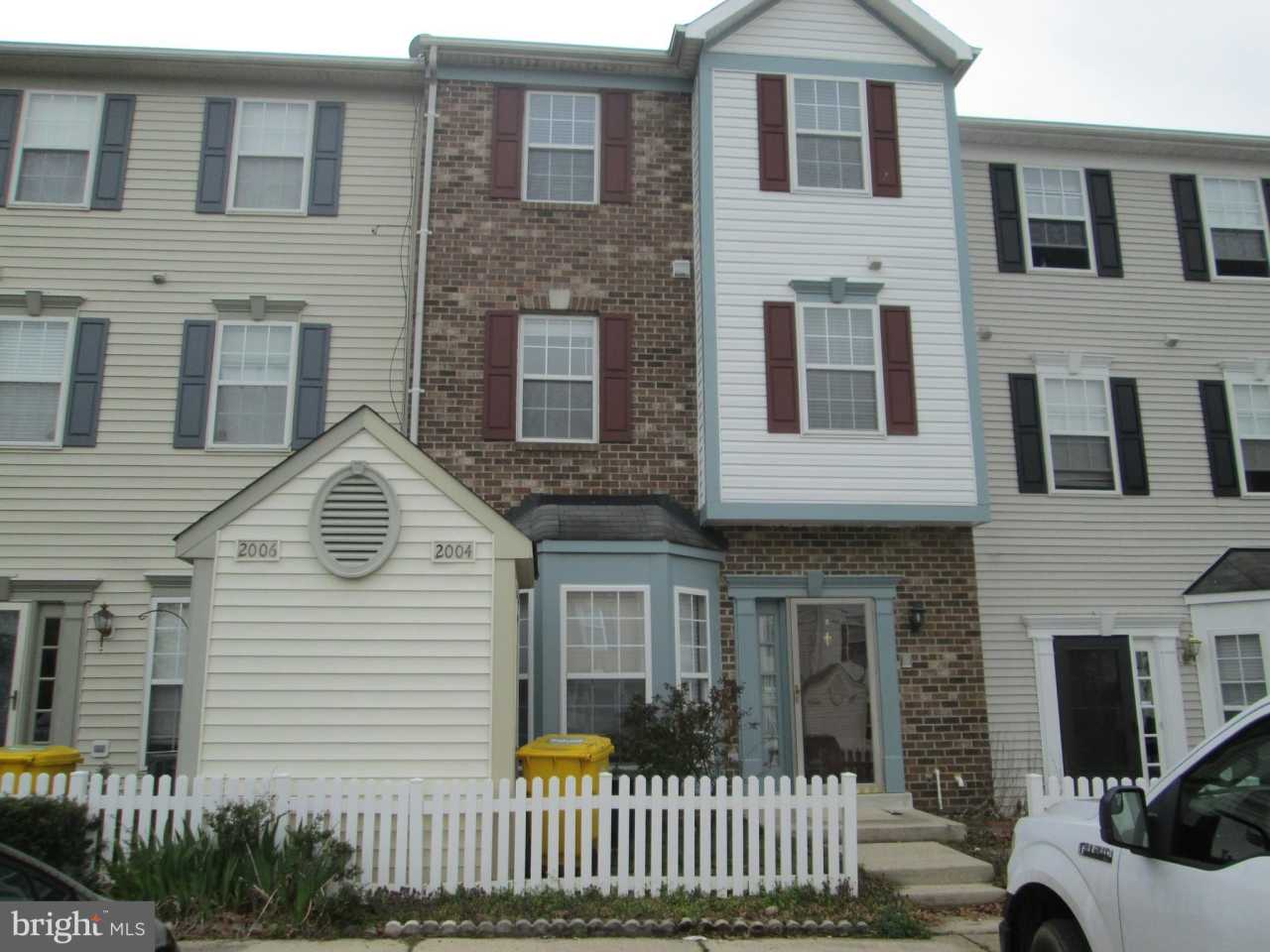 2004 TRAVIS POINT Court