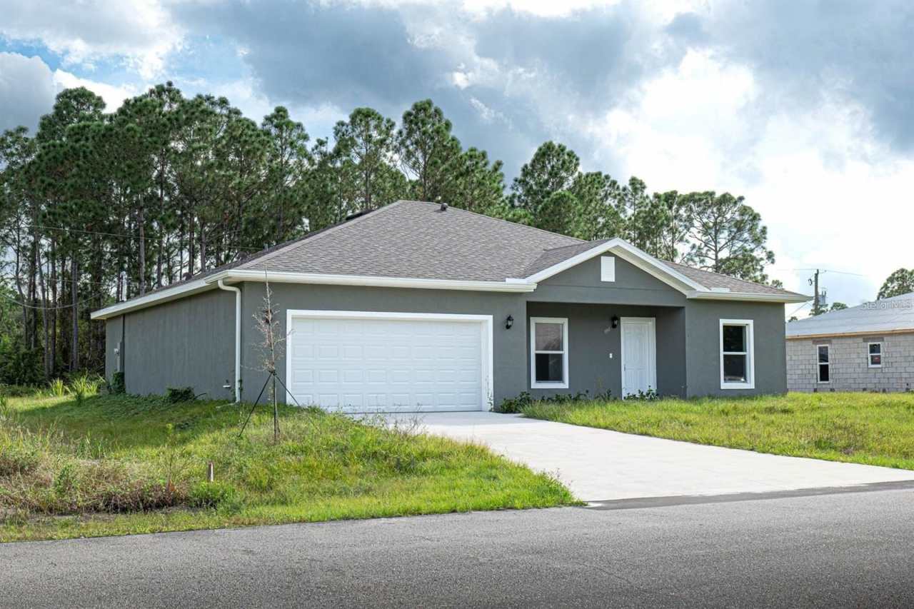 990 QUAKER STREET SE