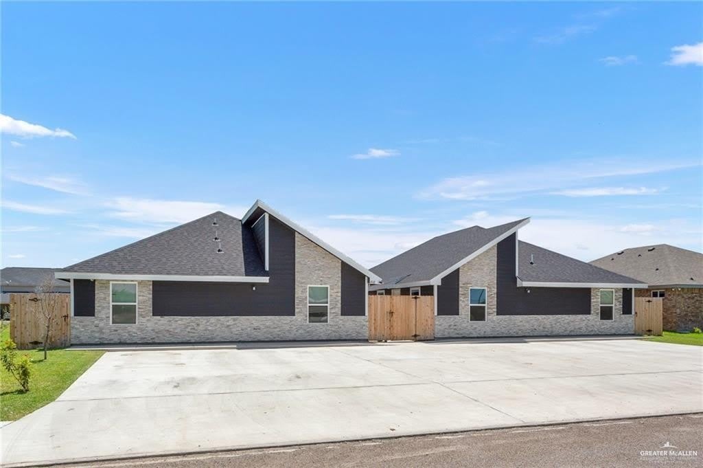 818 S Missouri Street unit: 2