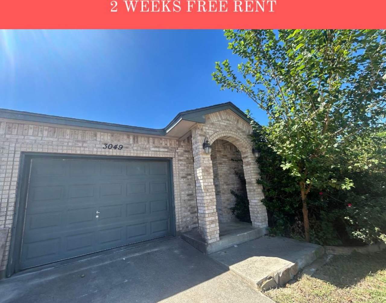 3/2/1 NO Carpet / Ceramic Tile  Vinyl Plank Flooring / Open Floorplan / Fridge Included / CISD *2 weeks free rent off the first full month*