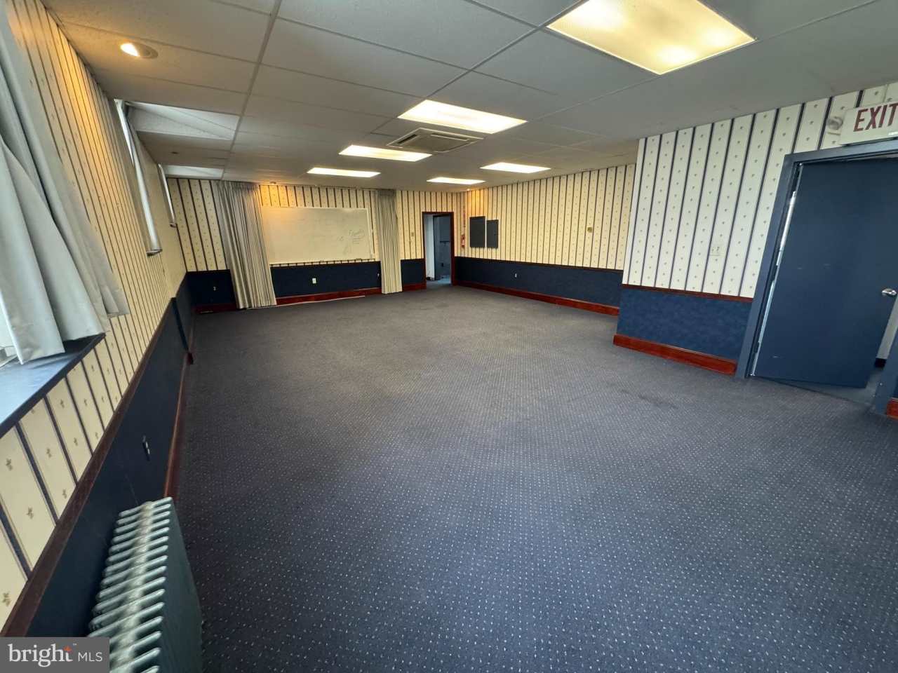 205 W KING - 2ND FLOOR OFFICE SPACE