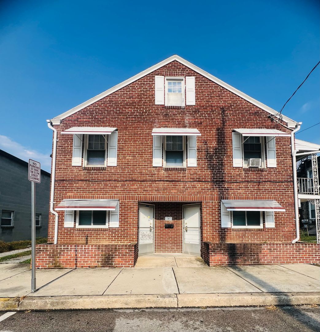 2nd Floor 2 Bedroom Apartment in West York SD