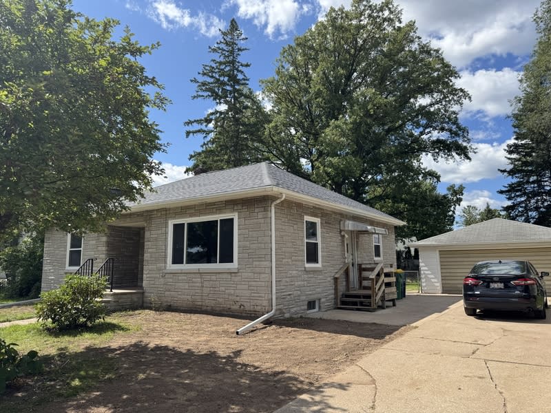 1430 South Oneida Street