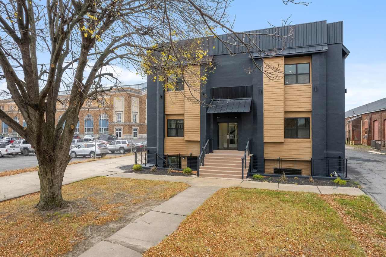 FREE 1st Months Rent! - Brand New Luxury Apartment in Kingston, PA!