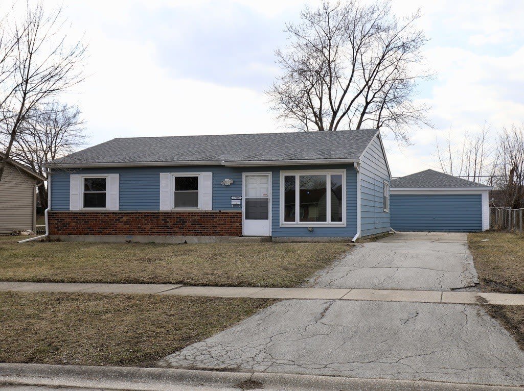 17306 Peach Grove Lane