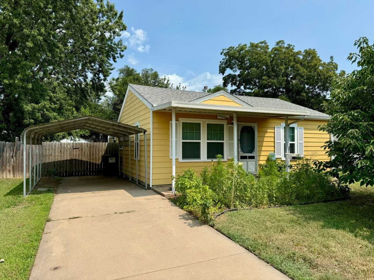 2 Bedroom Home in Haysville, KS