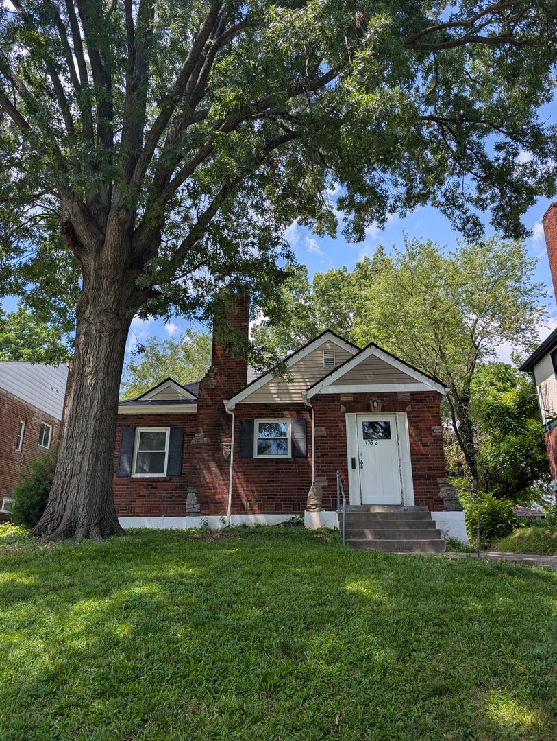 Beautifully renovated 2 bedroom house with new kitchen, bathroom and 2 car garage.