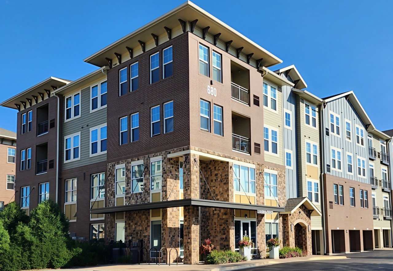 680 E Algonquin Road unit: 1404