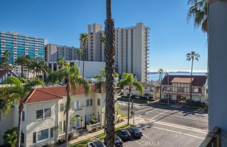 1635 E Ocean Boulevard