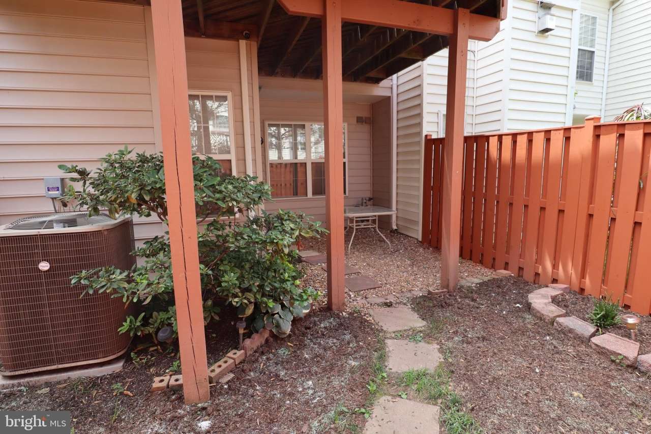 21319 VICTORIAS CROSS Terrace