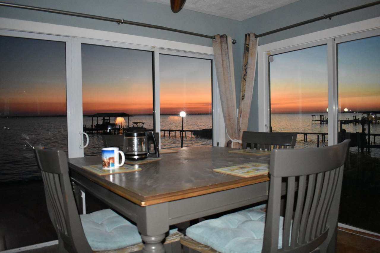 Waterfront Paradise - Fully Furnished Townhome - All Utilities Included