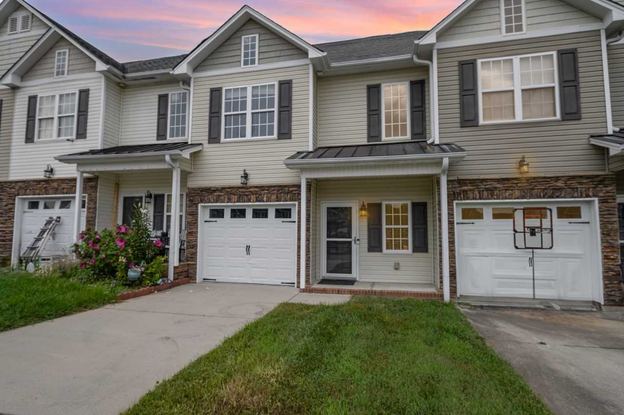 1st Month Rent Free! - Spacious 2-Story Townhome with Finished Basement in Clemmons - 2,264 Sq Ft!