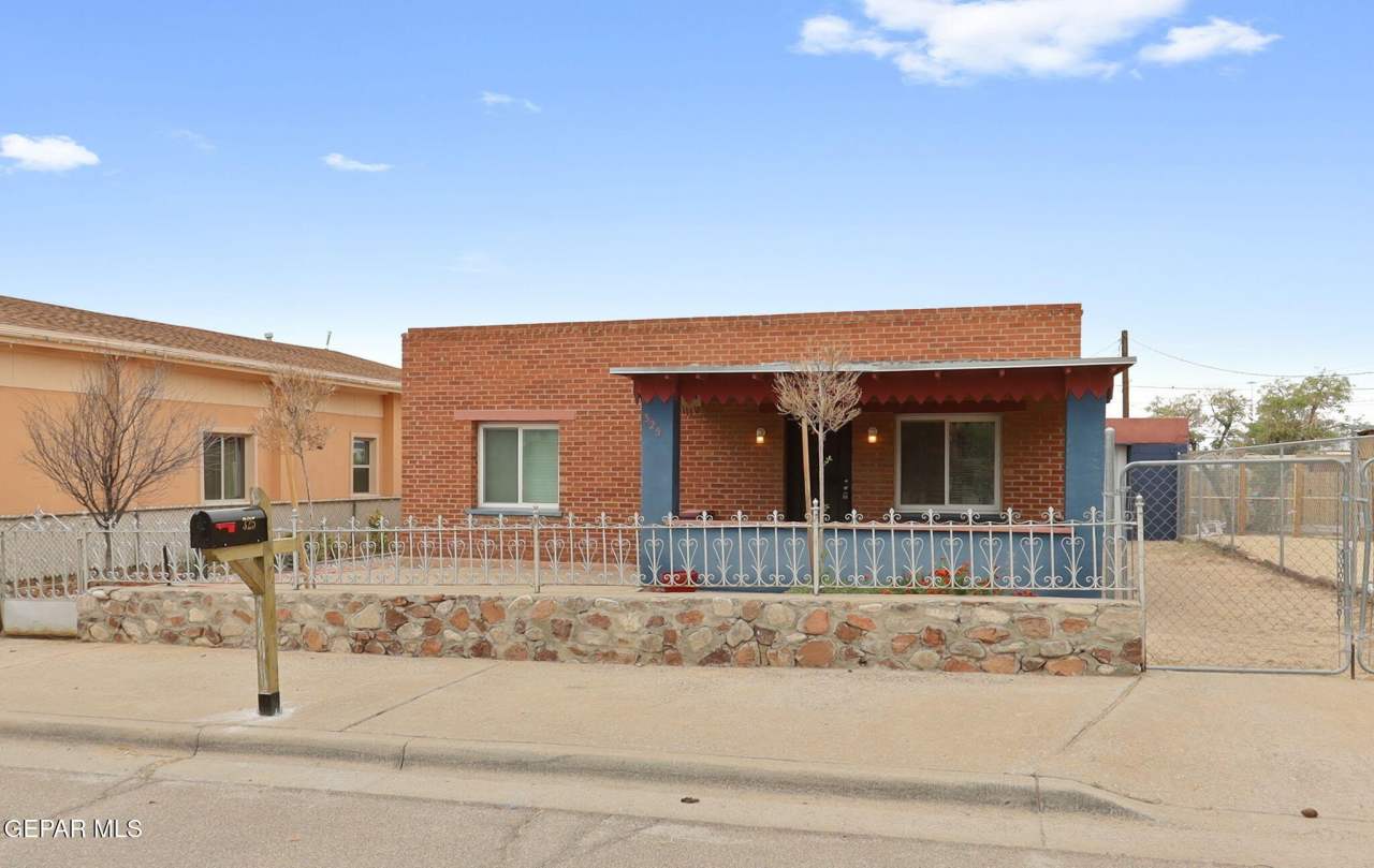 325 Vista Hill Drive