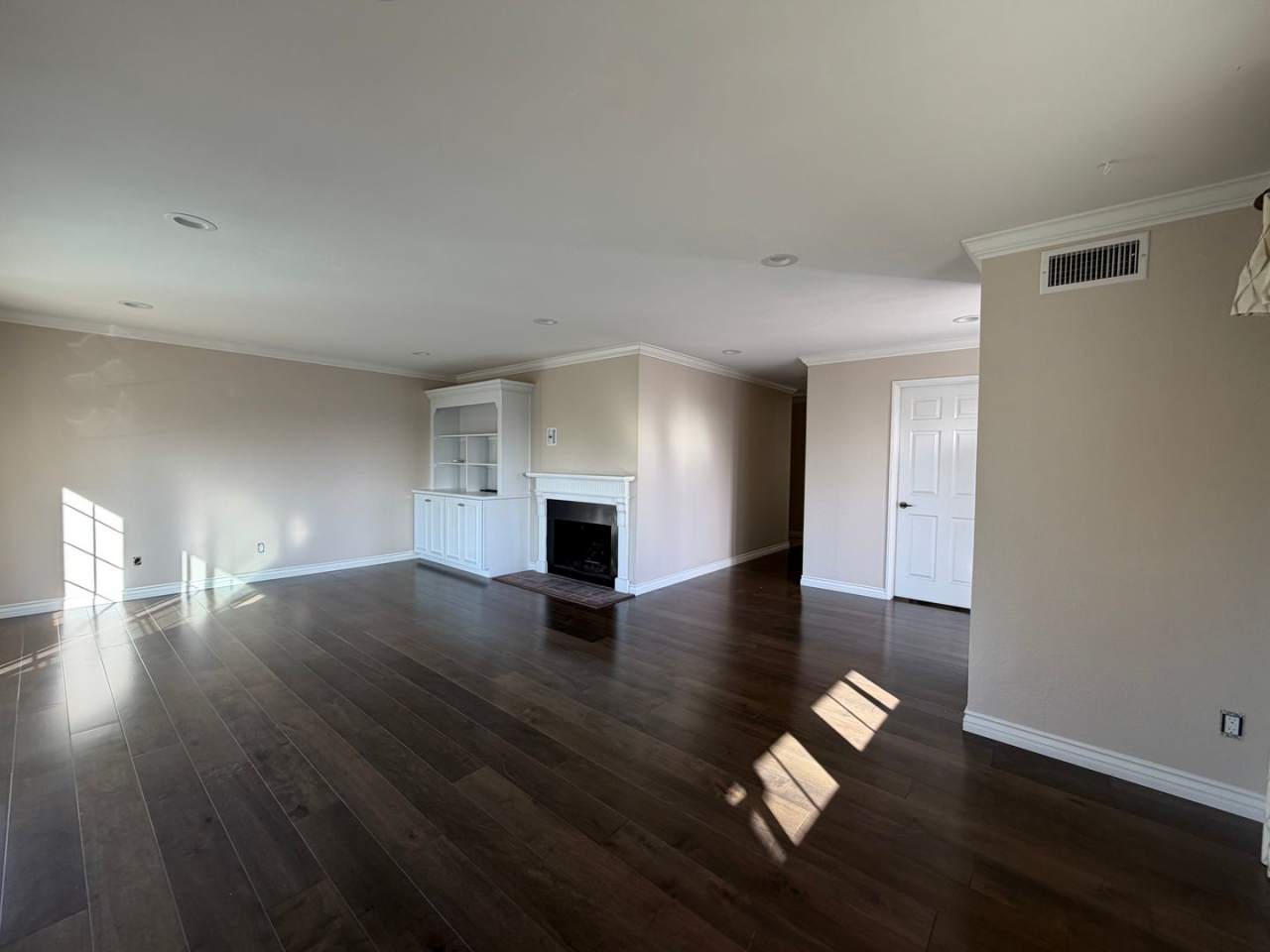 Beautiful 3 Bedroom Condo in Azusa