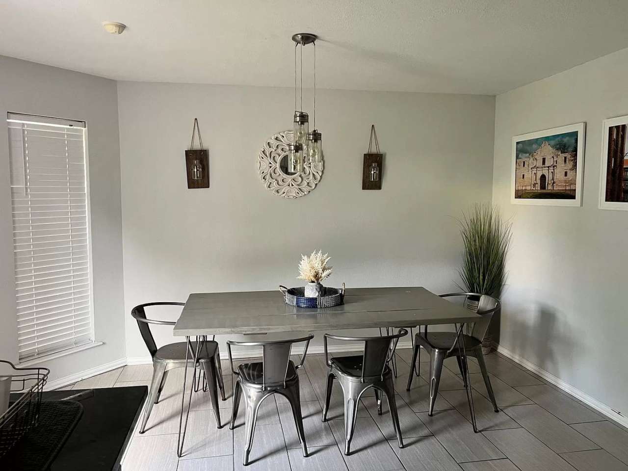 Rooms for Rent in 3 Bedroom Home in San Antonio