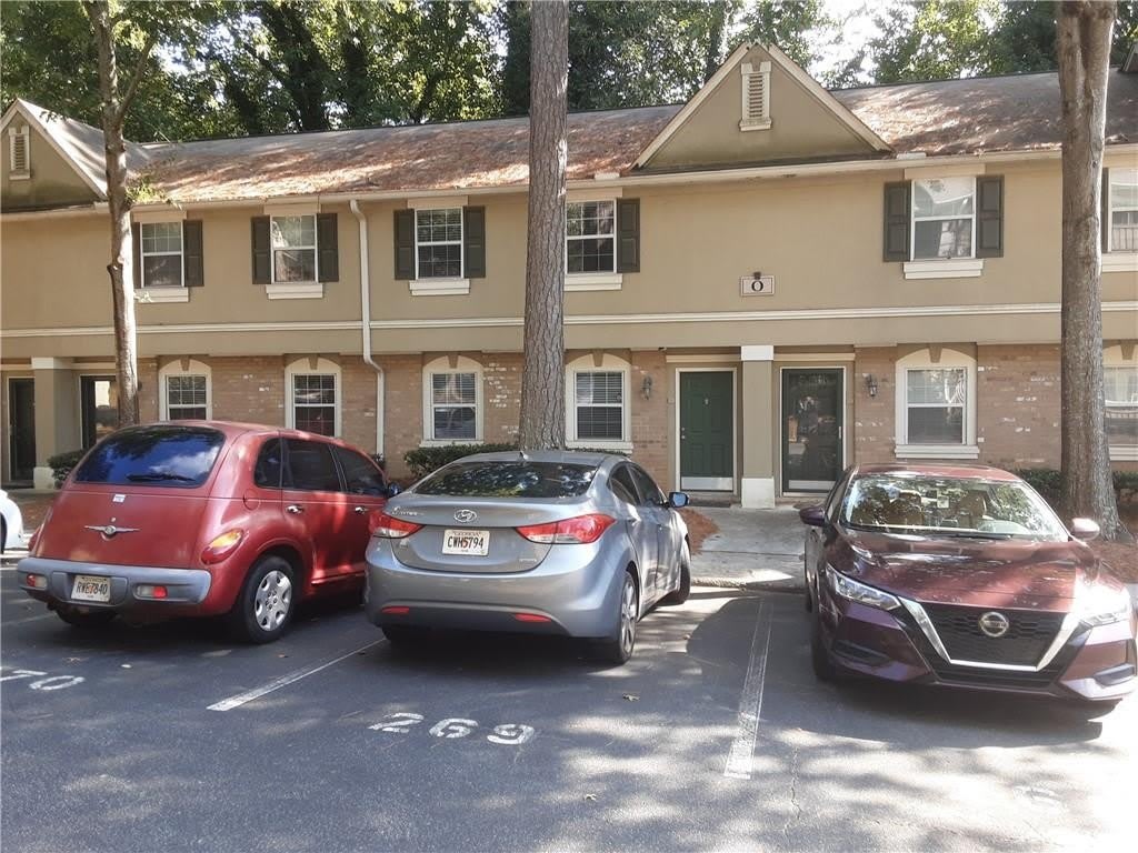 6900 Roswell Road unit: O3