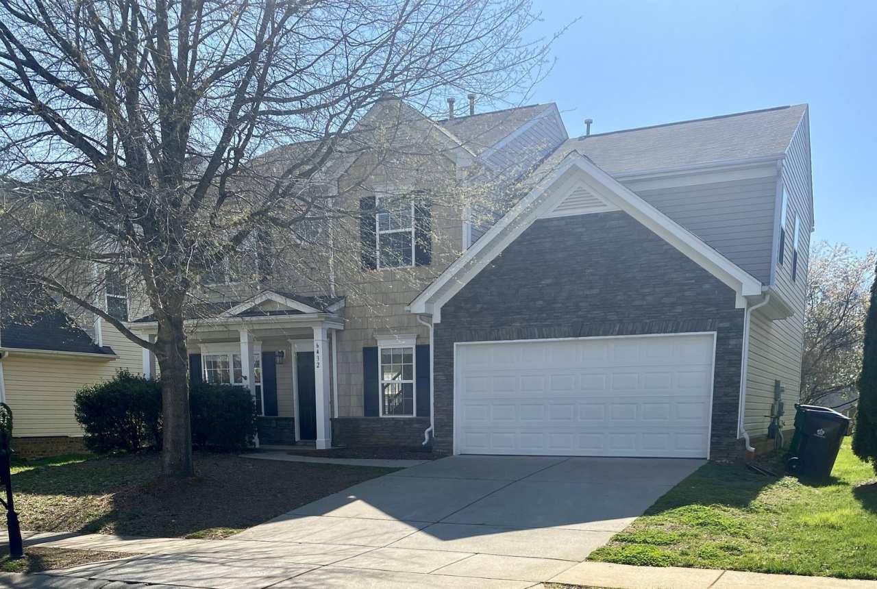 5 BR/2.5 Baths in Popular Berewick Neighborhood of Steele Creek