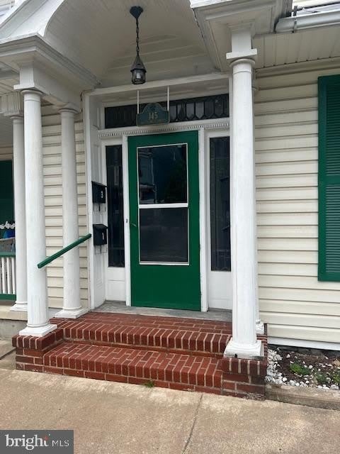 145 S MAIN Street unit: Apt. 4