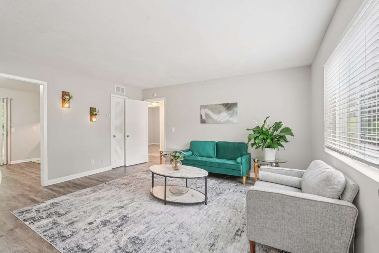 The Life at Arbor Creek Apartments