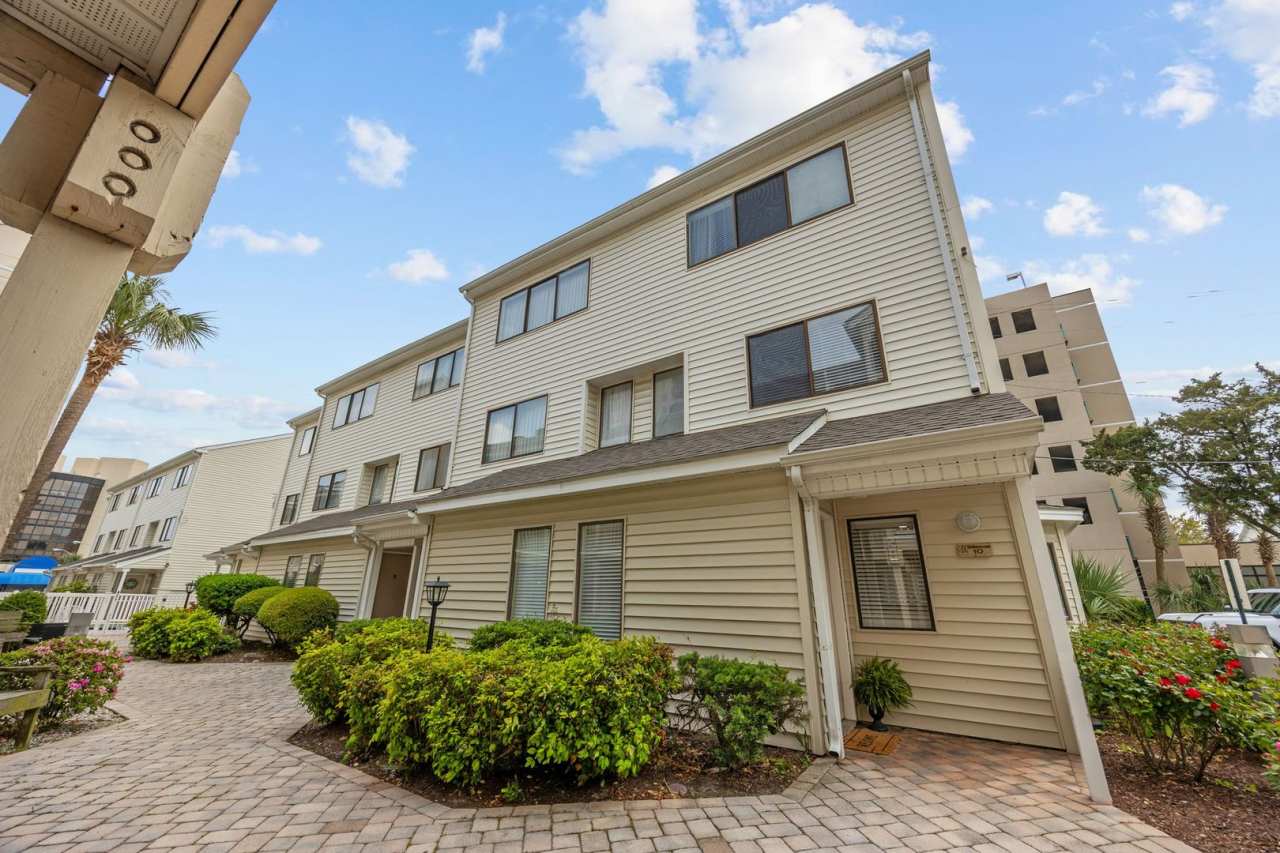 All Inclusive Seasonal Rental Available October 1st, 2025-March 31st 2026!