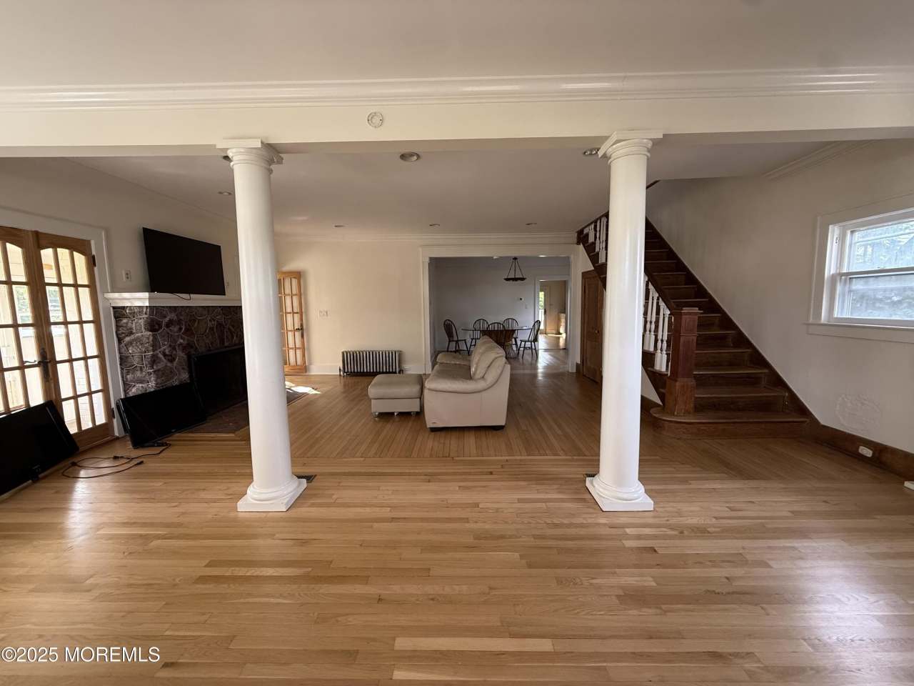 210 N Lincoln Avenue unit: Winter 25