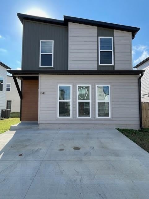 841 Massachusetts  AVE