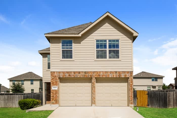 4911 War Horse Drive