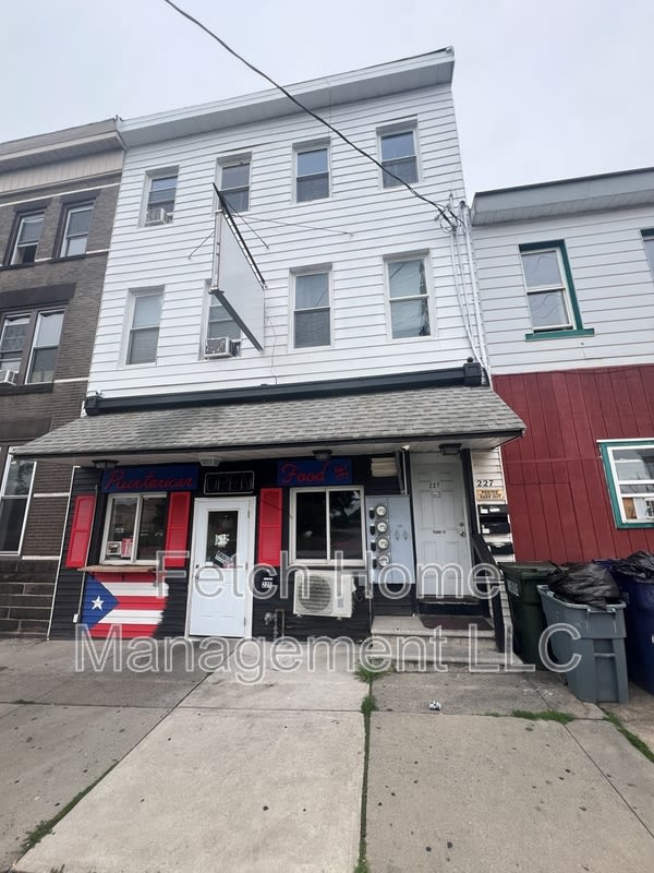 225-227 North 8th Street - 2A