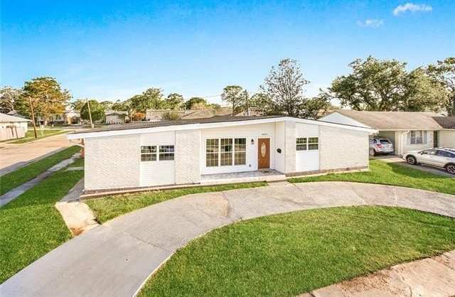 6413 HASTINGS Street