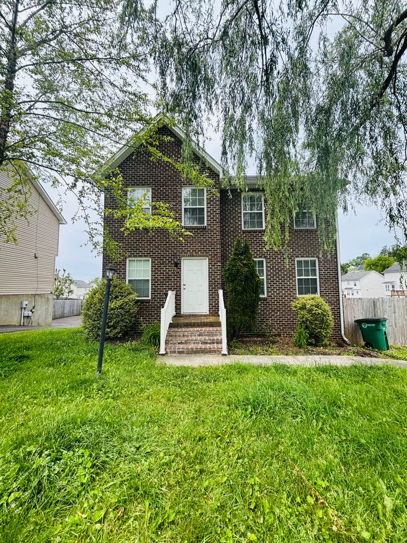 3 Bedroom 2.5 Bath House