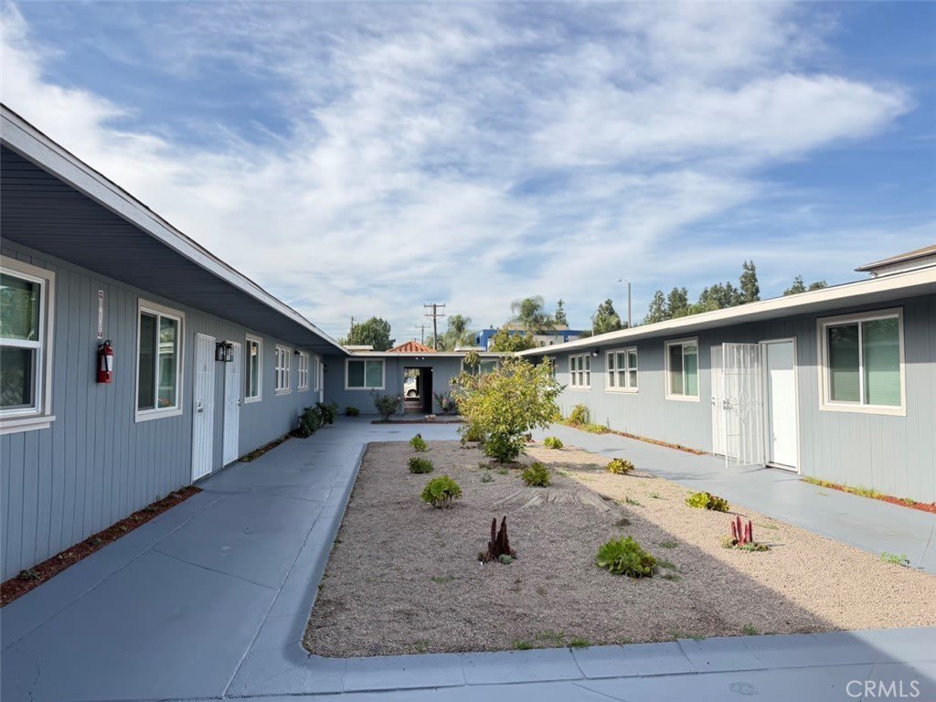 10539 Paramount Boulevard