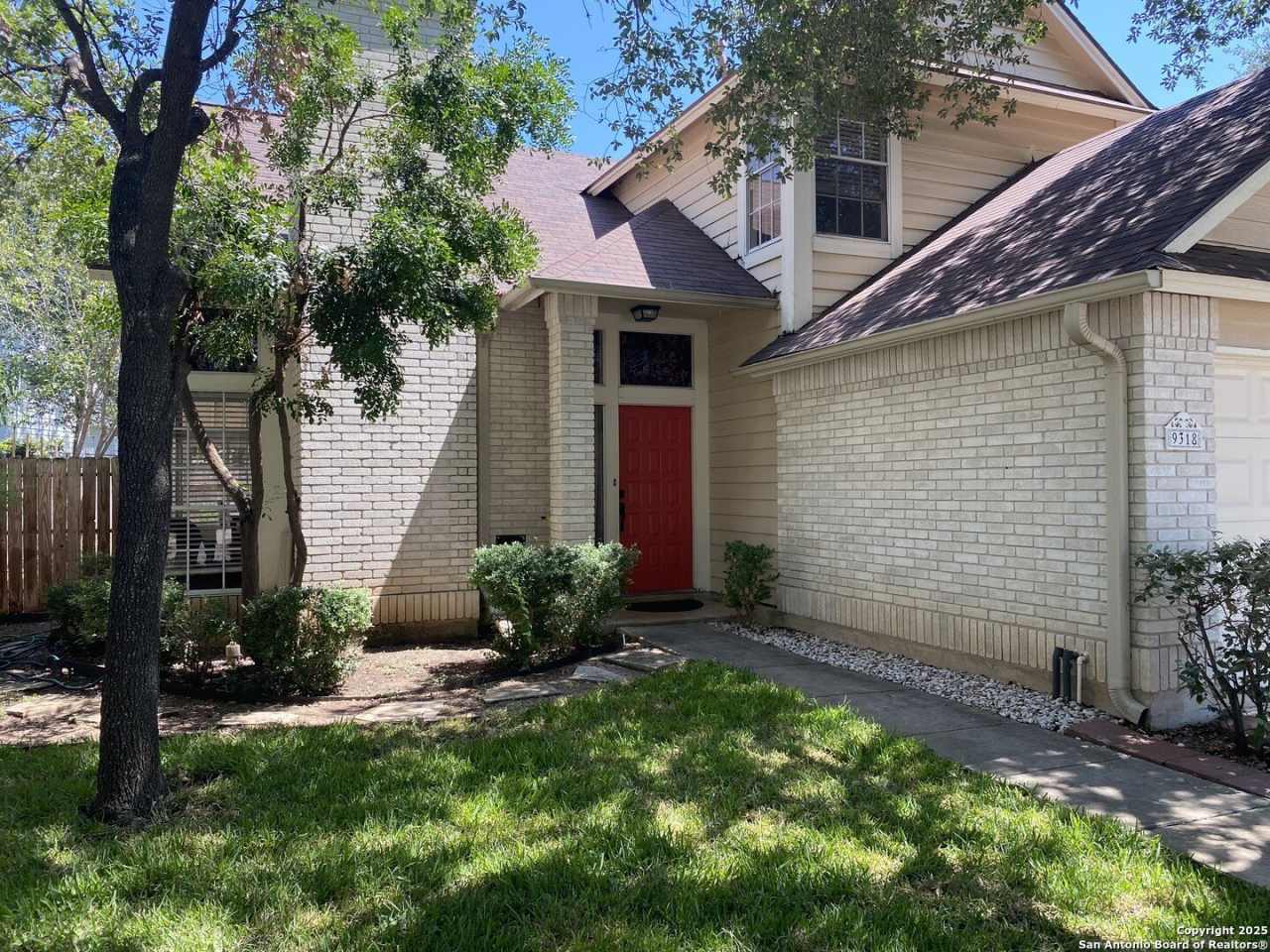 9318 Andersonville Ln