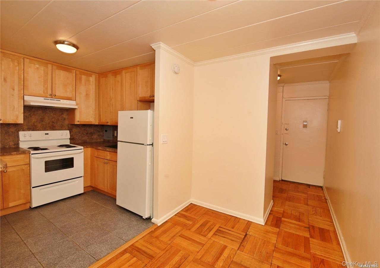 121 Vincent Ave unit: 1A