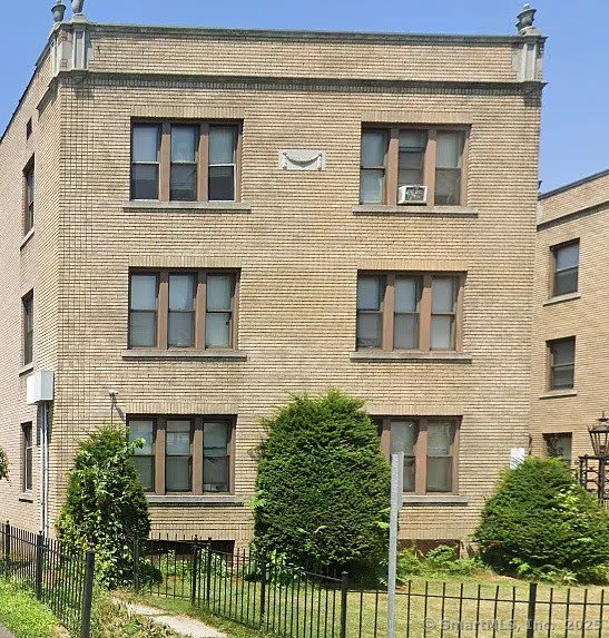 35 Sumner Street unit: C2