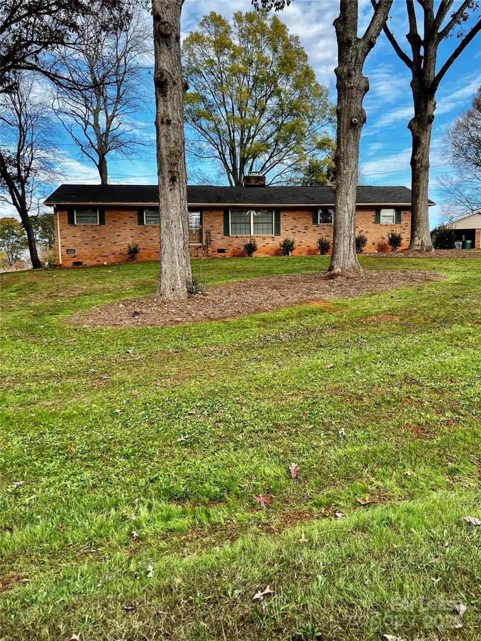 1600 Plumcrest Drive