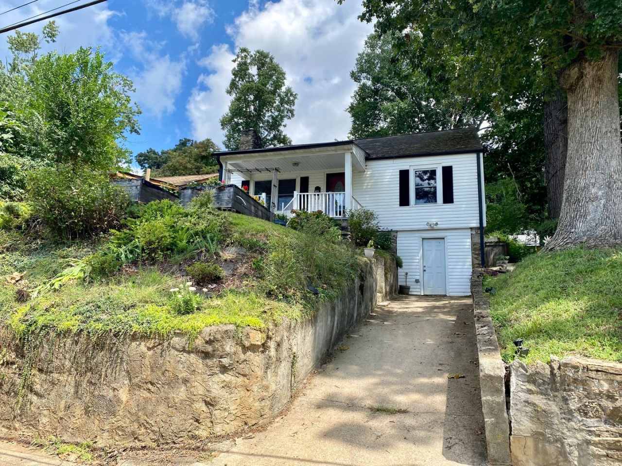 Central AVL - Beautifully Kept Older Home with Fenced Yard