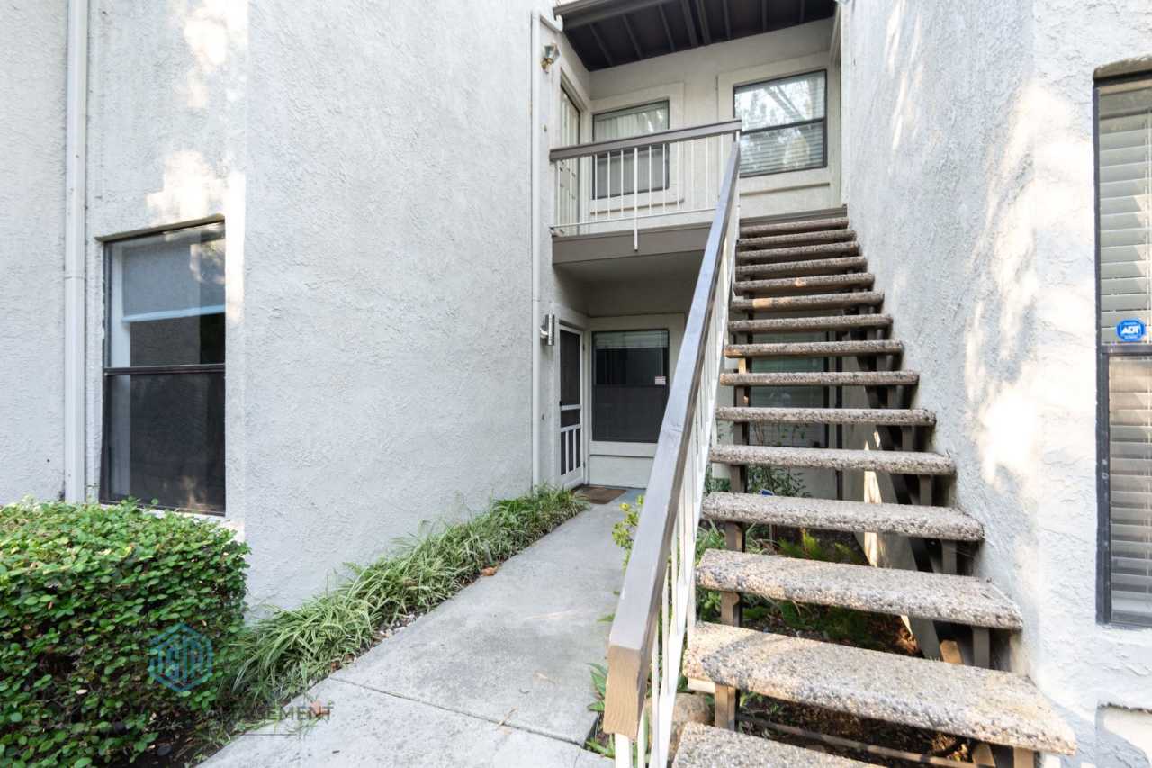 Remodeled 2 Bed 1 Bath in Gated Community of Diamond Bar Tennis Club!